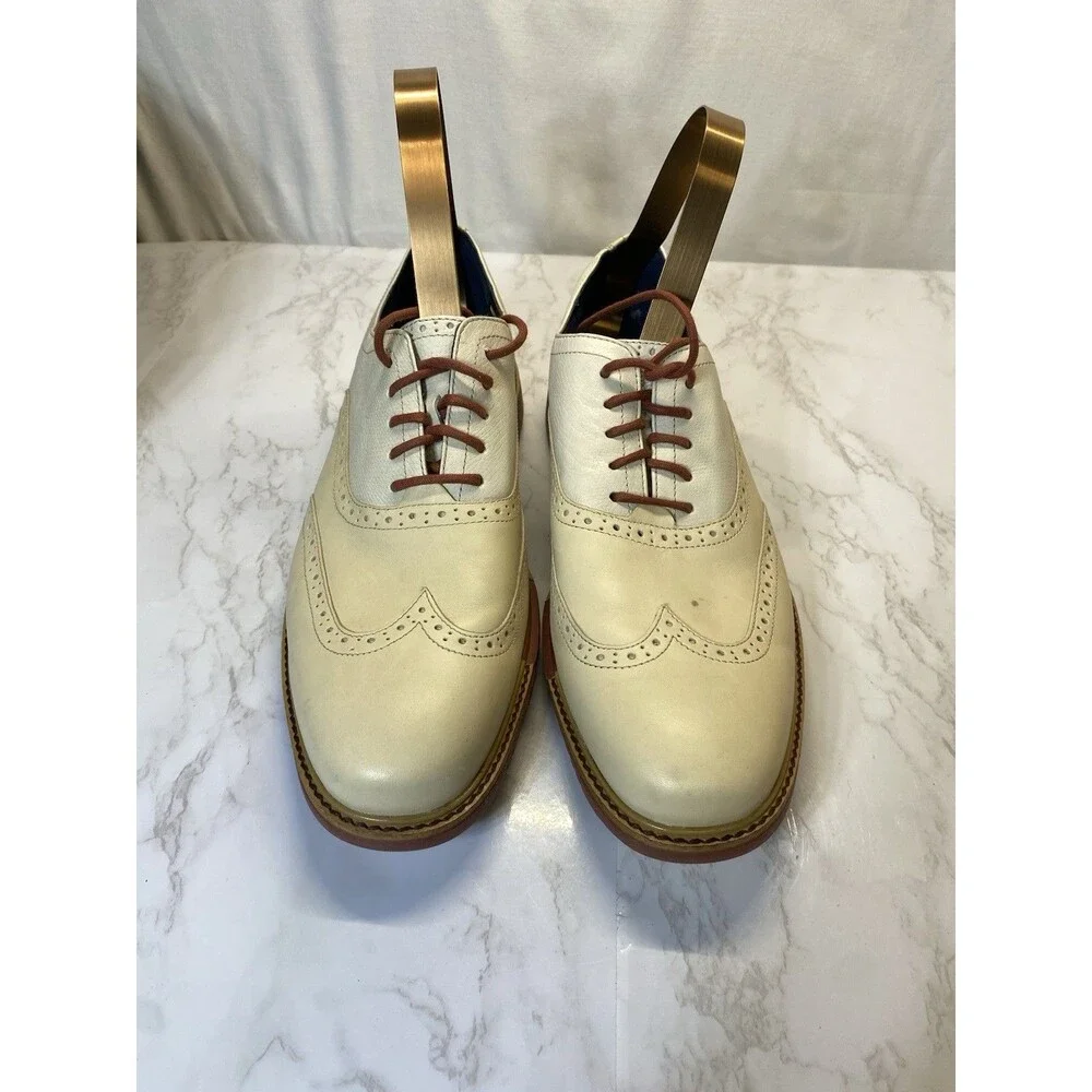 Cole Haan wingtip size 10.5 Great Jones C11234 cap toe light tops red soles jazz